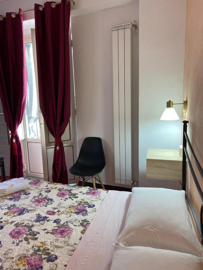 Taormina'S Sun Bed & Breakfast ภายนอก รูปภาพ