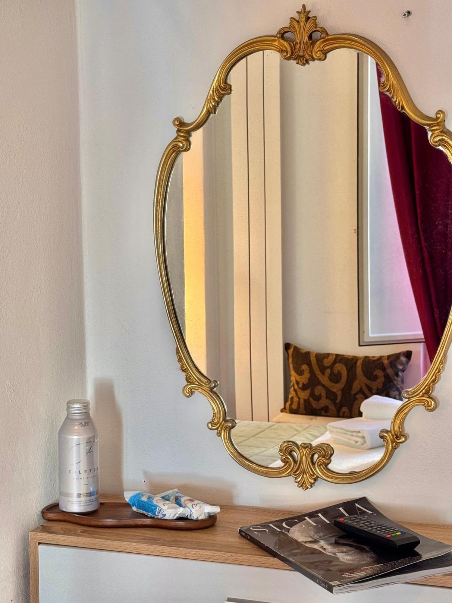 Taormina'S Sun Bed & Breakfast ภายนอก รูปภาพ