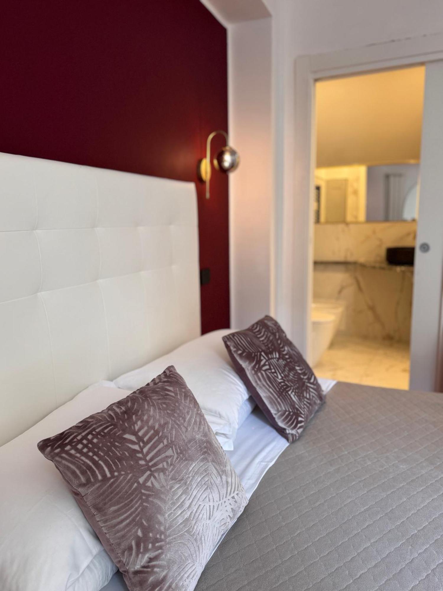 Taormina'S Sun Bed & Breakfast ภายนอก รูปภาพ