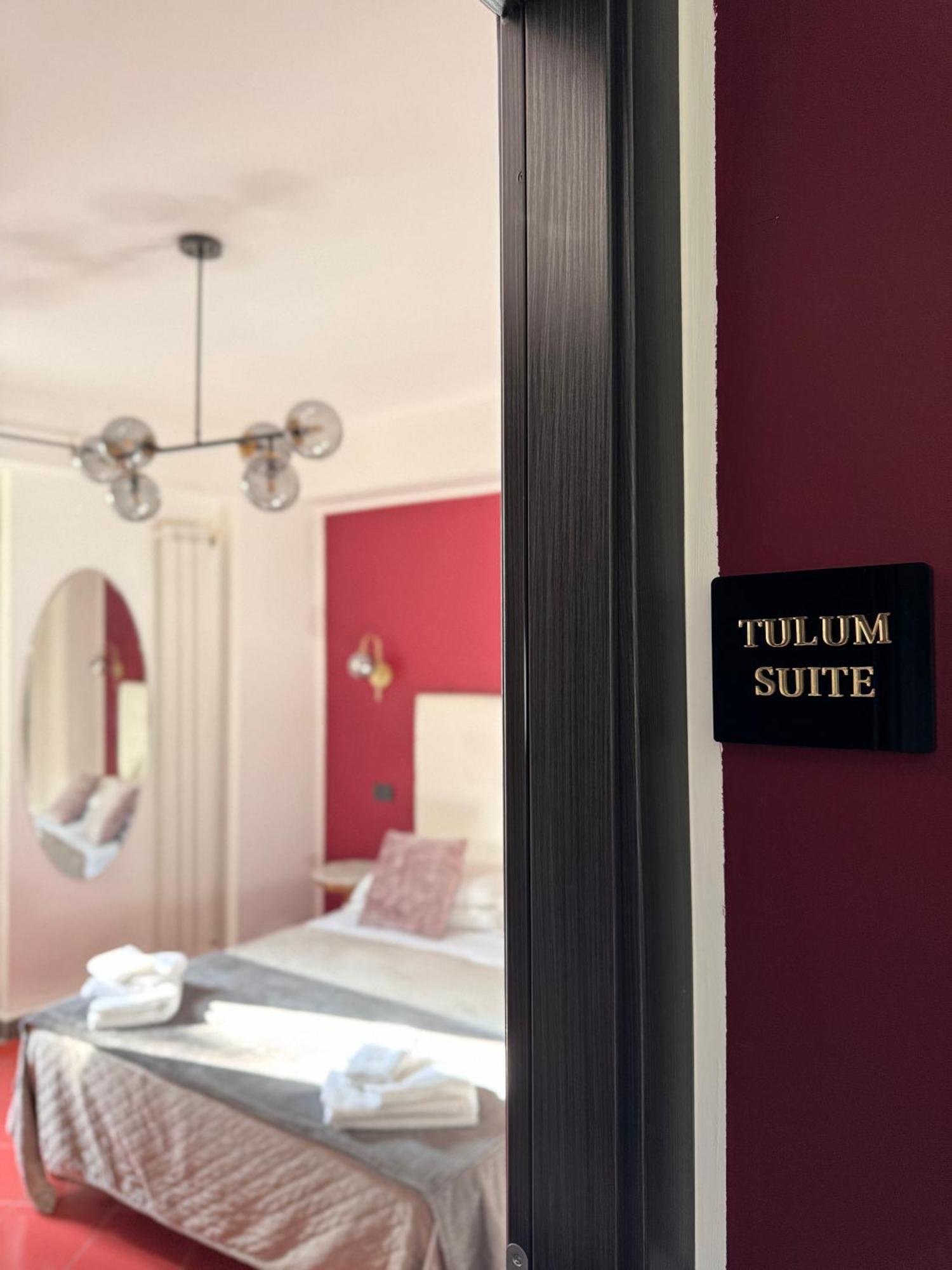 Taormina'S Sun Bed & Breakfast ภายนอก รูปภาพ
