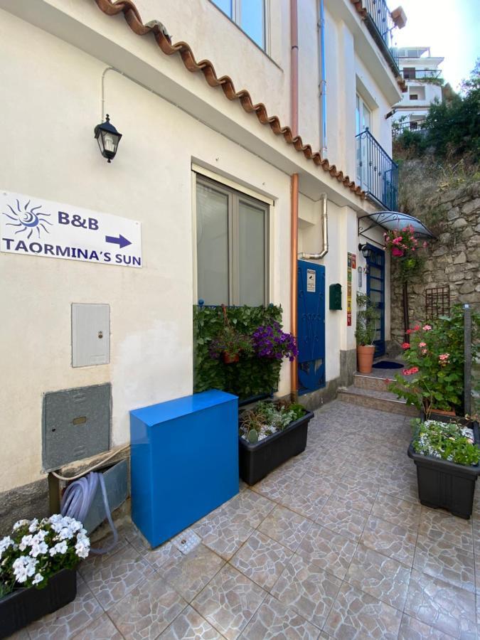 Taormina'S Sun Bed & Breakfast ภายนอก รูปภาพ